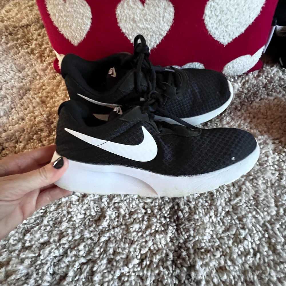 Nike Black and White Women's Sneakers